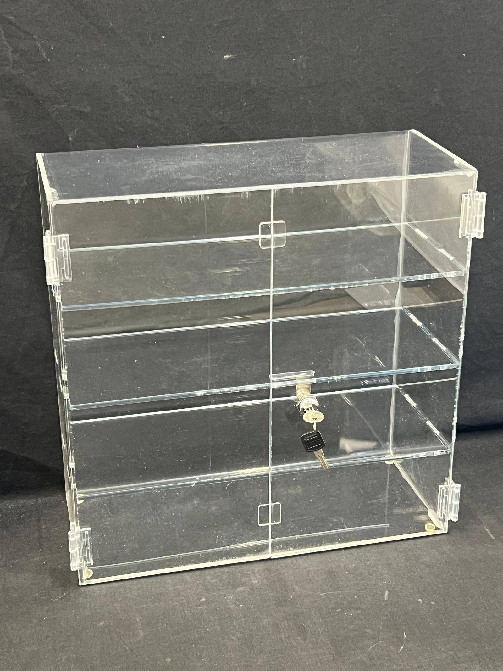 Lucite Locking Display Case with Keys 17'' x 7'' x 16.5'' - NEW (1 of 4)