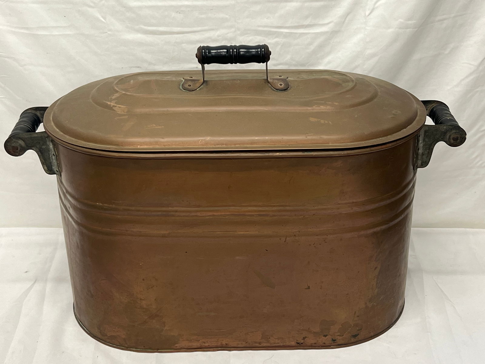 Antique Copper Boiler Tub with Lid , Tub 22.5'' x 12.5'' x 13.5'' (1 of 7)