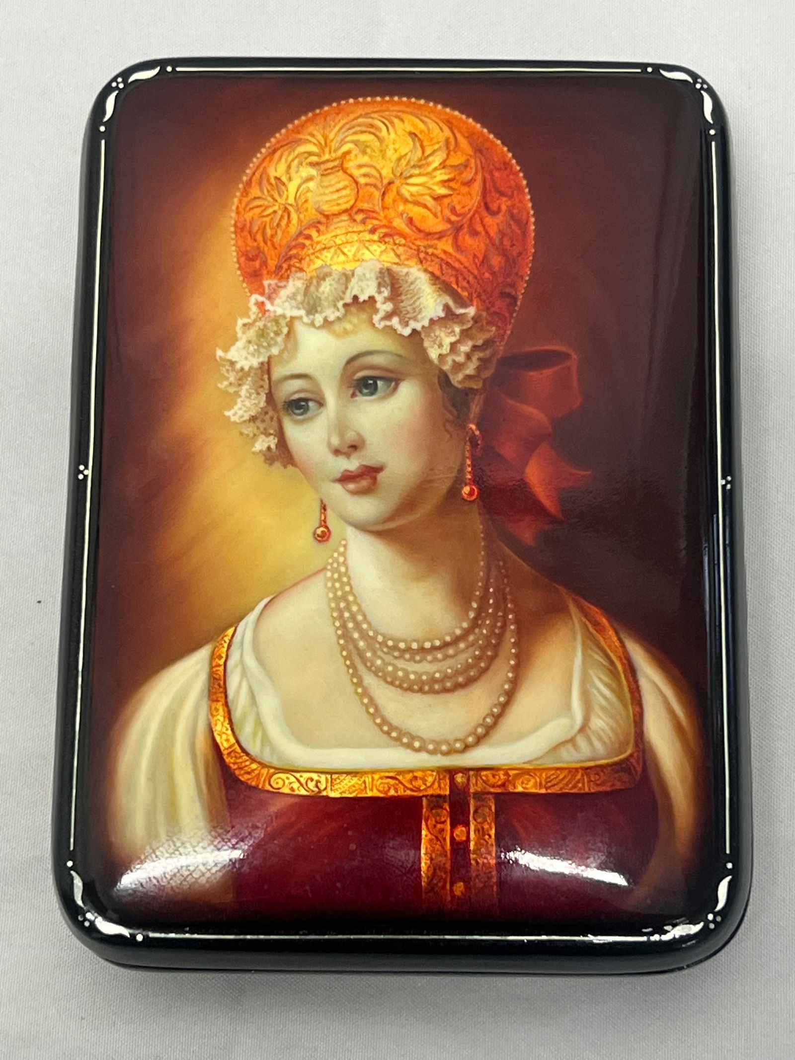 Artist Signed Russian Laquer Box Handpainted - Signed on Bottom , 4.25'' x 3.75'' x 1'' (1 of 5)