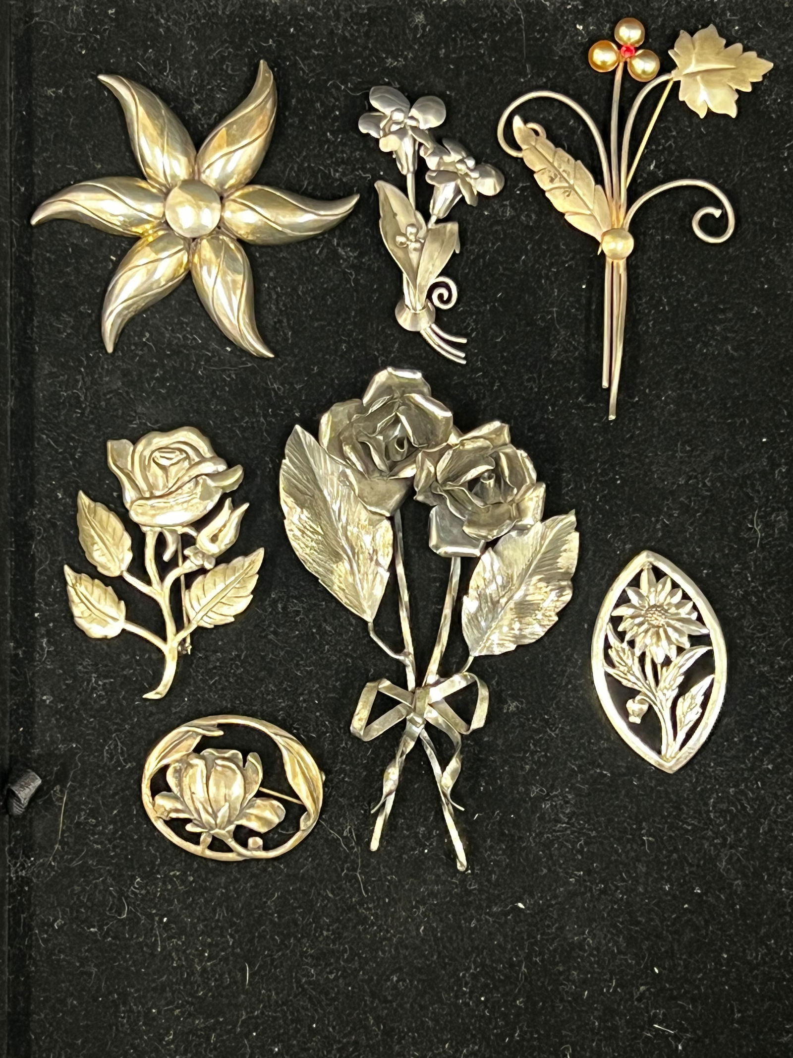 (7)Vintage Sterling Silver Flower Brooch Pins - Some Handmade, Various Makers / Styles / Sizes 1.5'' (1 of 4)