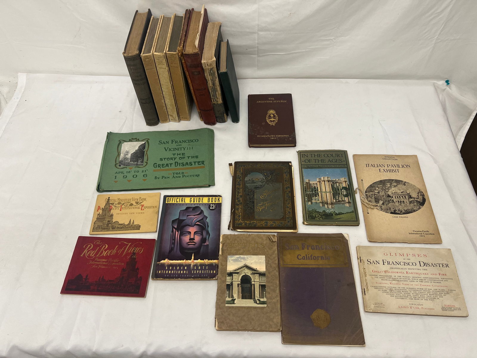 Hardcover & Softcover - San Francisco Earthquake Horror, San Francisco Great Disaster + More , 1915 (1 of 6)