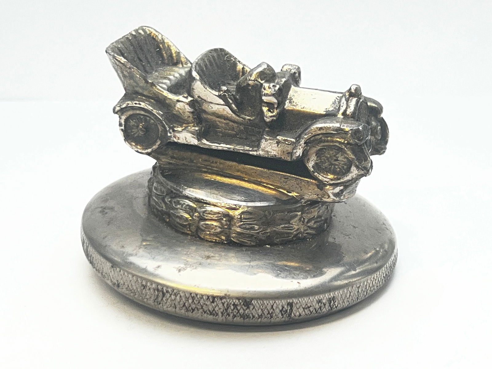 Antique Car Radiator Mascot Cap with Car 2.75'' x 2''T: Antique Car Radiator Mascot Cap with Car 2.75'' x 2''T