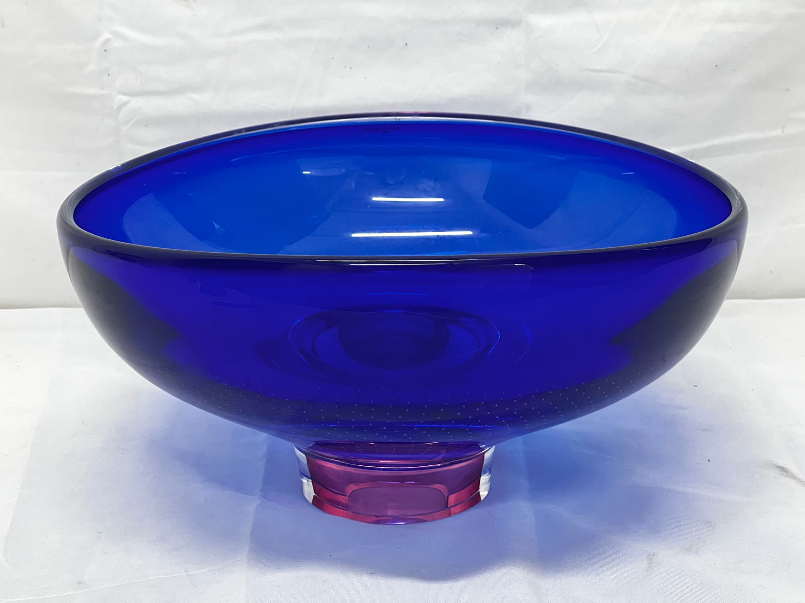 Goran Warff Signed Kosta Boda Centerpiece 10'' x 11'' x 5.75'' - Signed #d on Base (1 of 4)