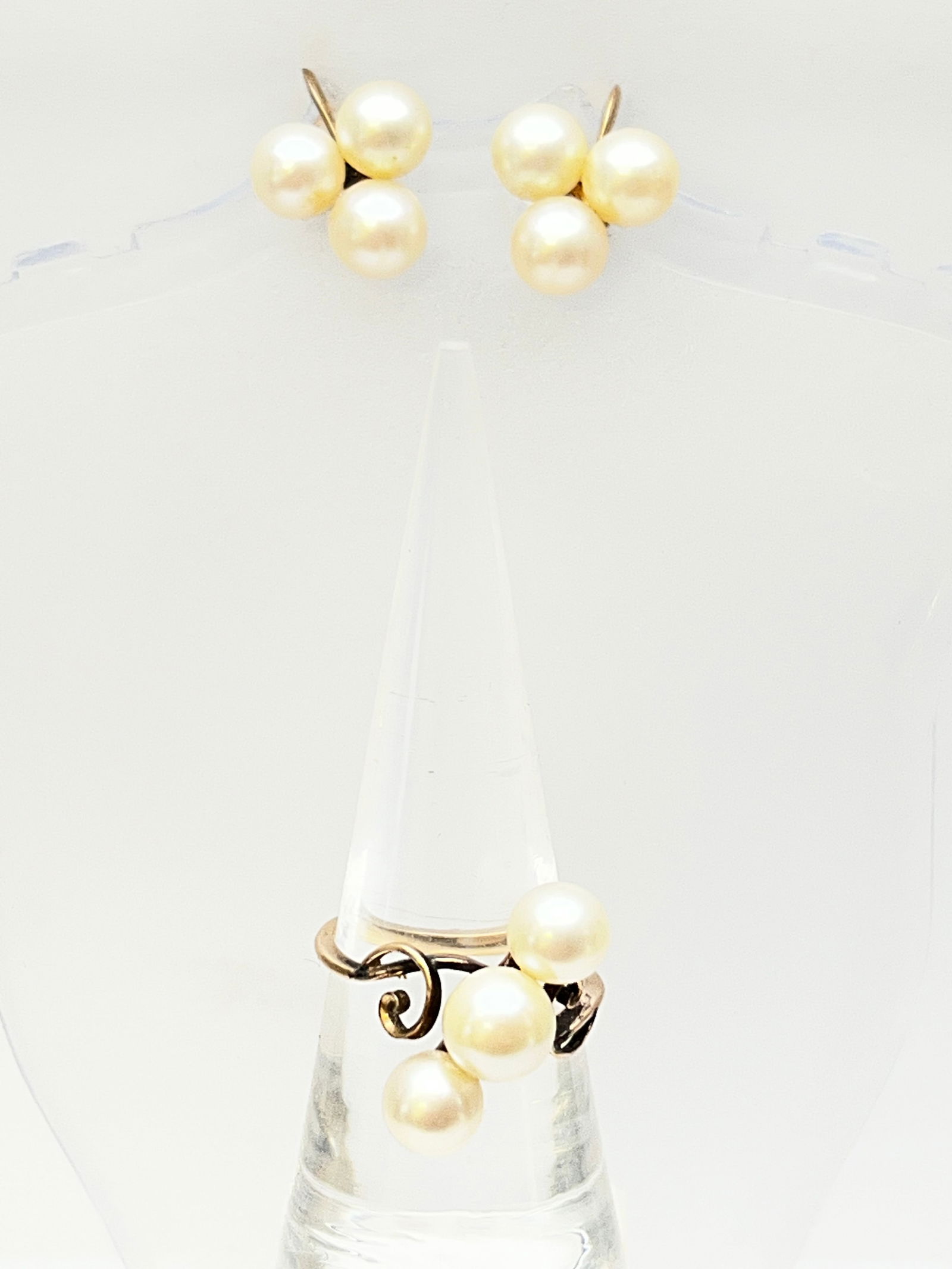 14K Gold Vintage Ring & Screwback Earring Set, Sz 7: 14K Gold Vintage Ring & Screwback Earring Set, Sz 7