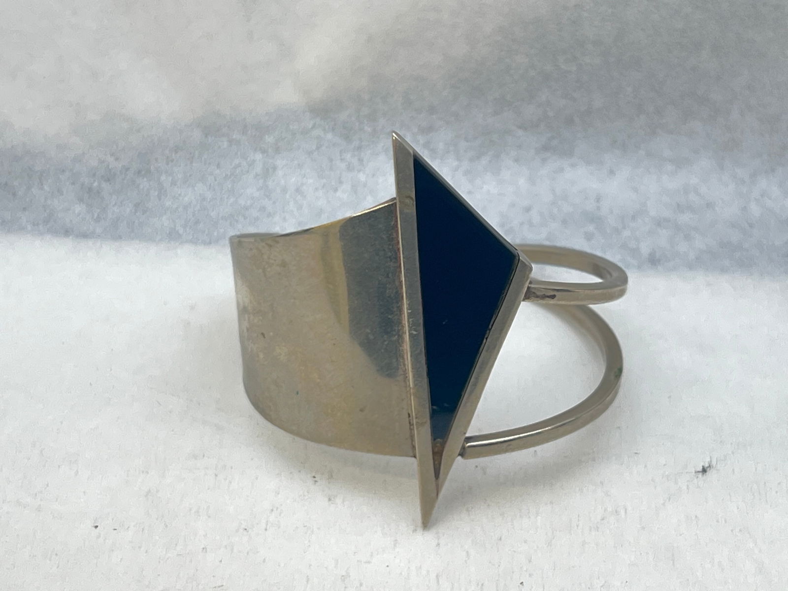 Vintage Sterling Onyx Cuff Bracelet, 27.37g TW, 2.25'' x 2.25'' High (1 of 4)