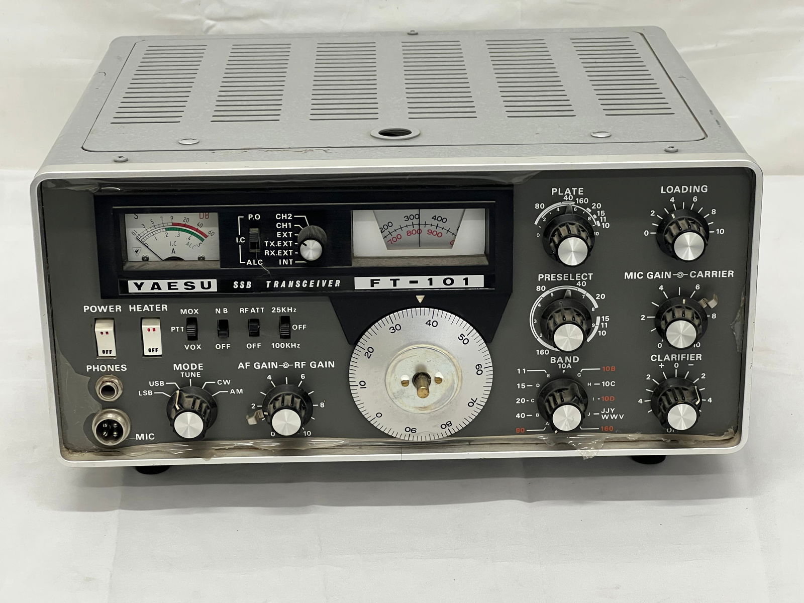 Yaesu SSB Transceiver FT-101 Ham Radio (No Cord,Untested) (1 of 6)