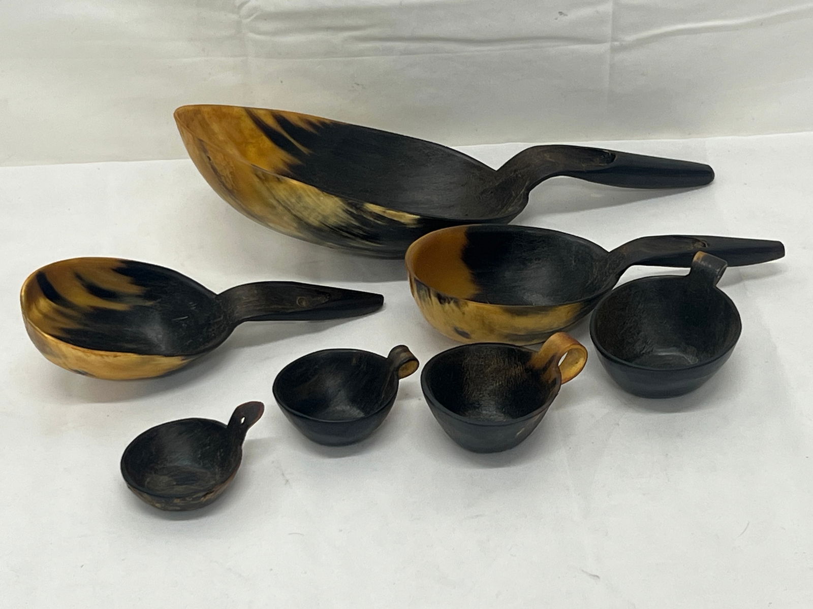 Vintage Horn Ladels & Measuring Cups - (3)Ladels - 12.75'' x 4'' x 2'', 8.5'' x 3'' x 1.5'' , 7.75'' (1 of 4)