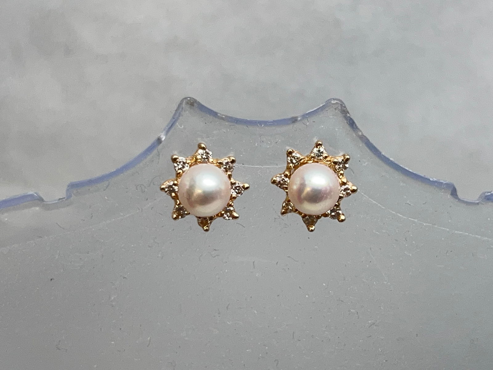14K Gold Pearl Diamond Post Earrings 2.89g TW (1 of 3)