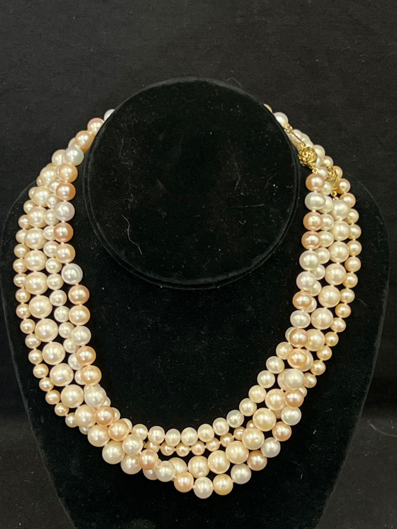 (4)Asst Pearl Necklaces 16''L & 17''L (1 of 3)