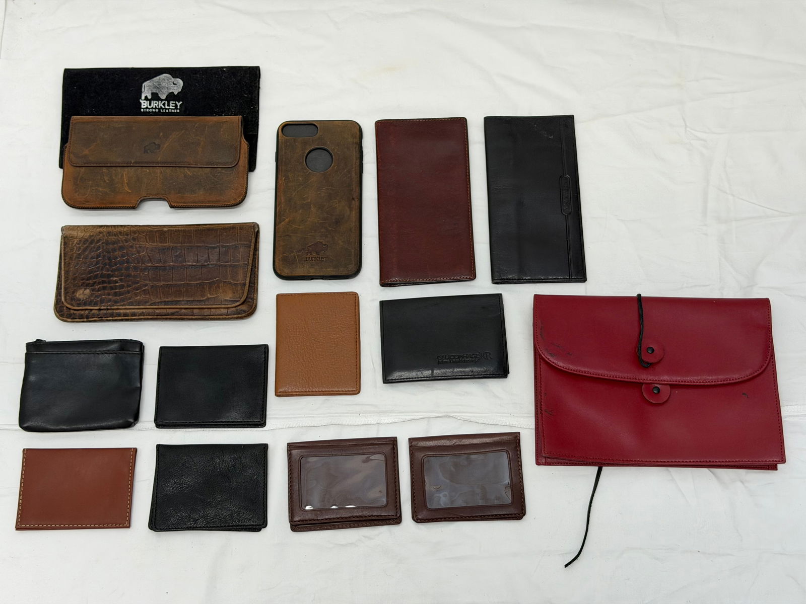 Asst Leather Wallets, Coin Bags, Check Book Holder, More (1 of 12)