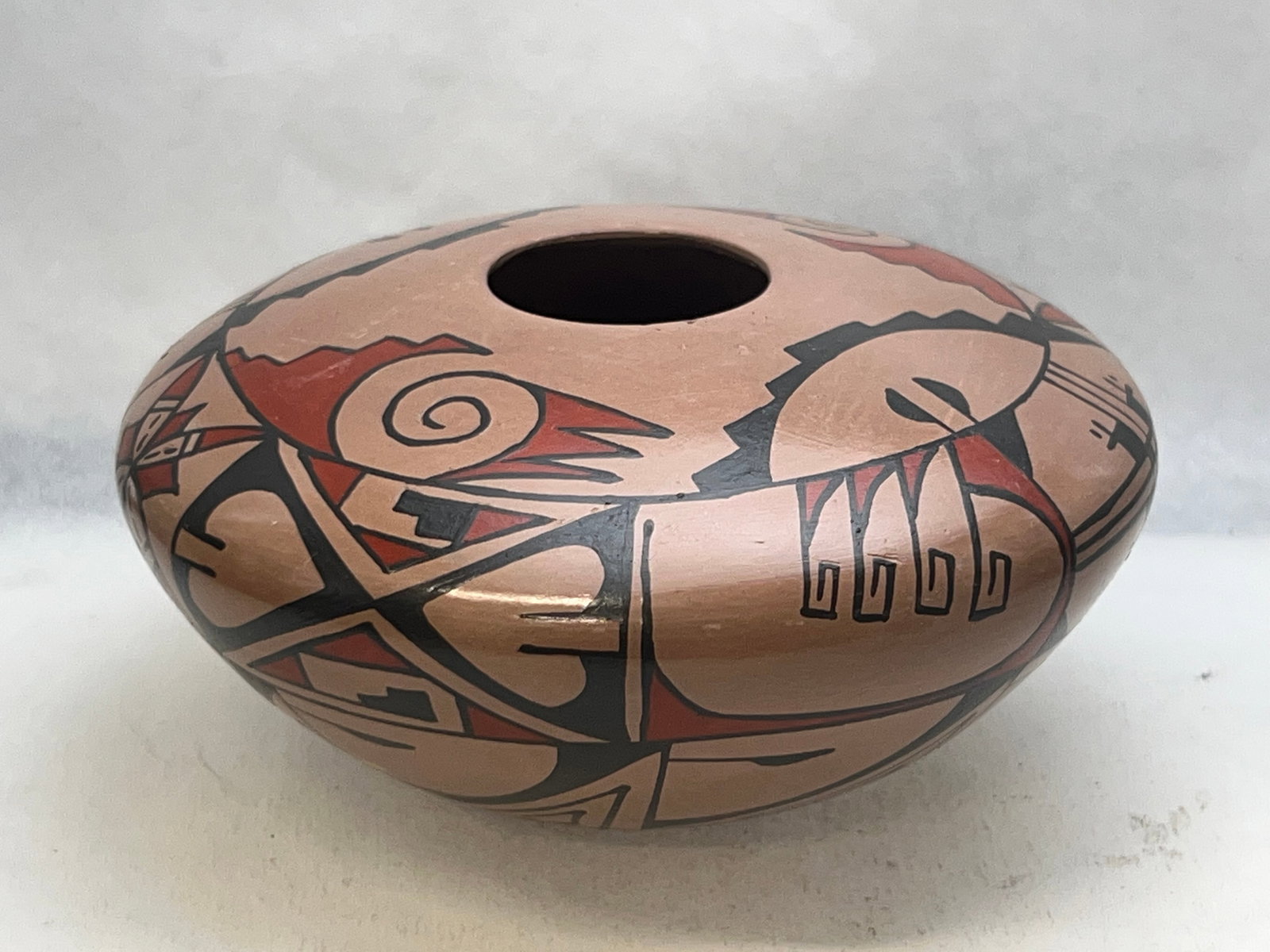 Mata Ortiz Pottery Signed 4.5'' x 2.5'' (1 of 5)