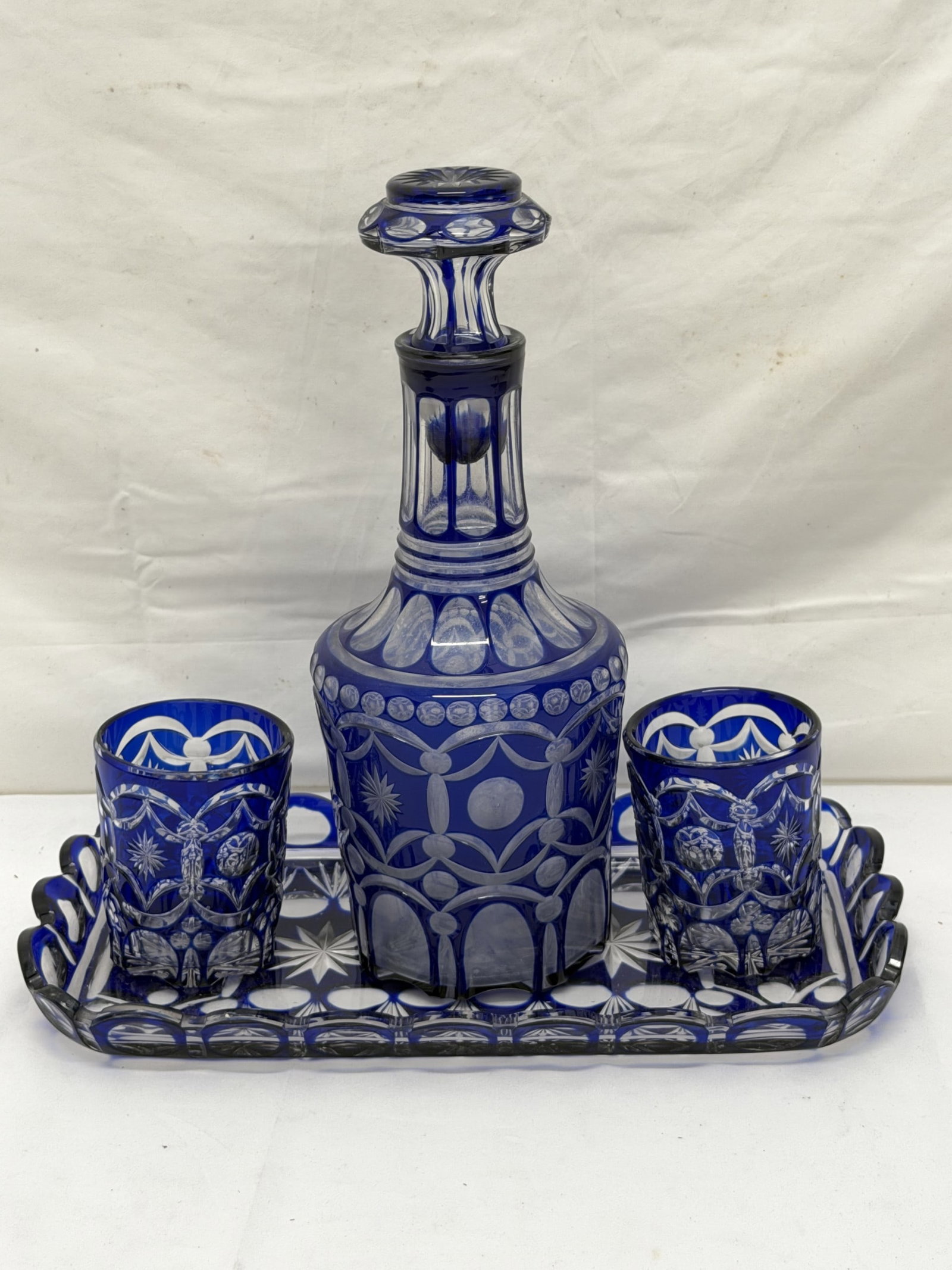 Cut to Clear Cobalt Decanter Set with Tray & (2)Glasses (1 of 7)