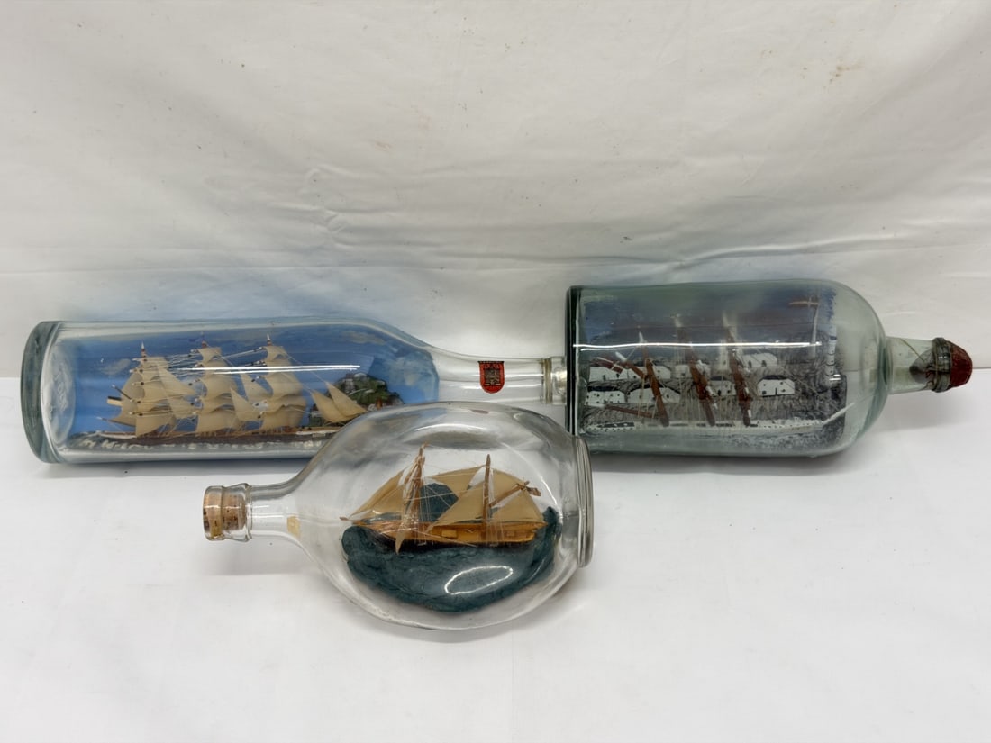 (3)Vintage Ships / Schooner in Bottles (1 of 8)