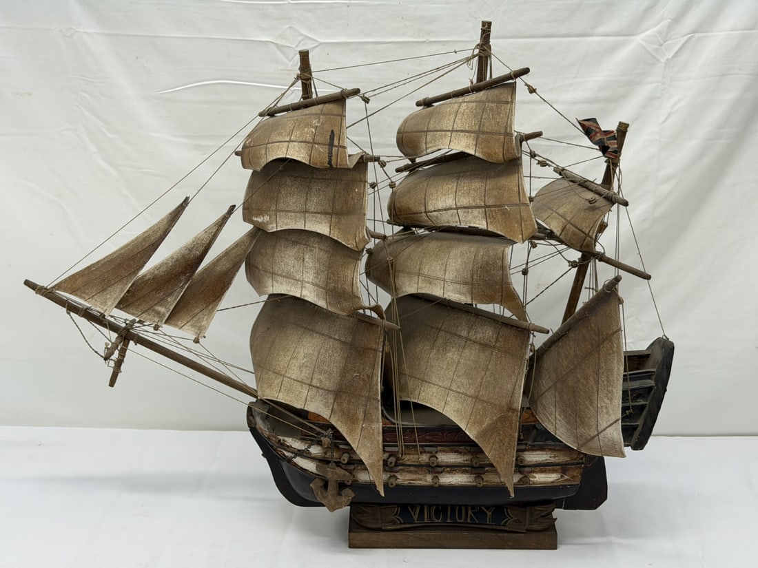 Vintage Wooden 18thC Frigate Ship Model with Base (1 of 6)