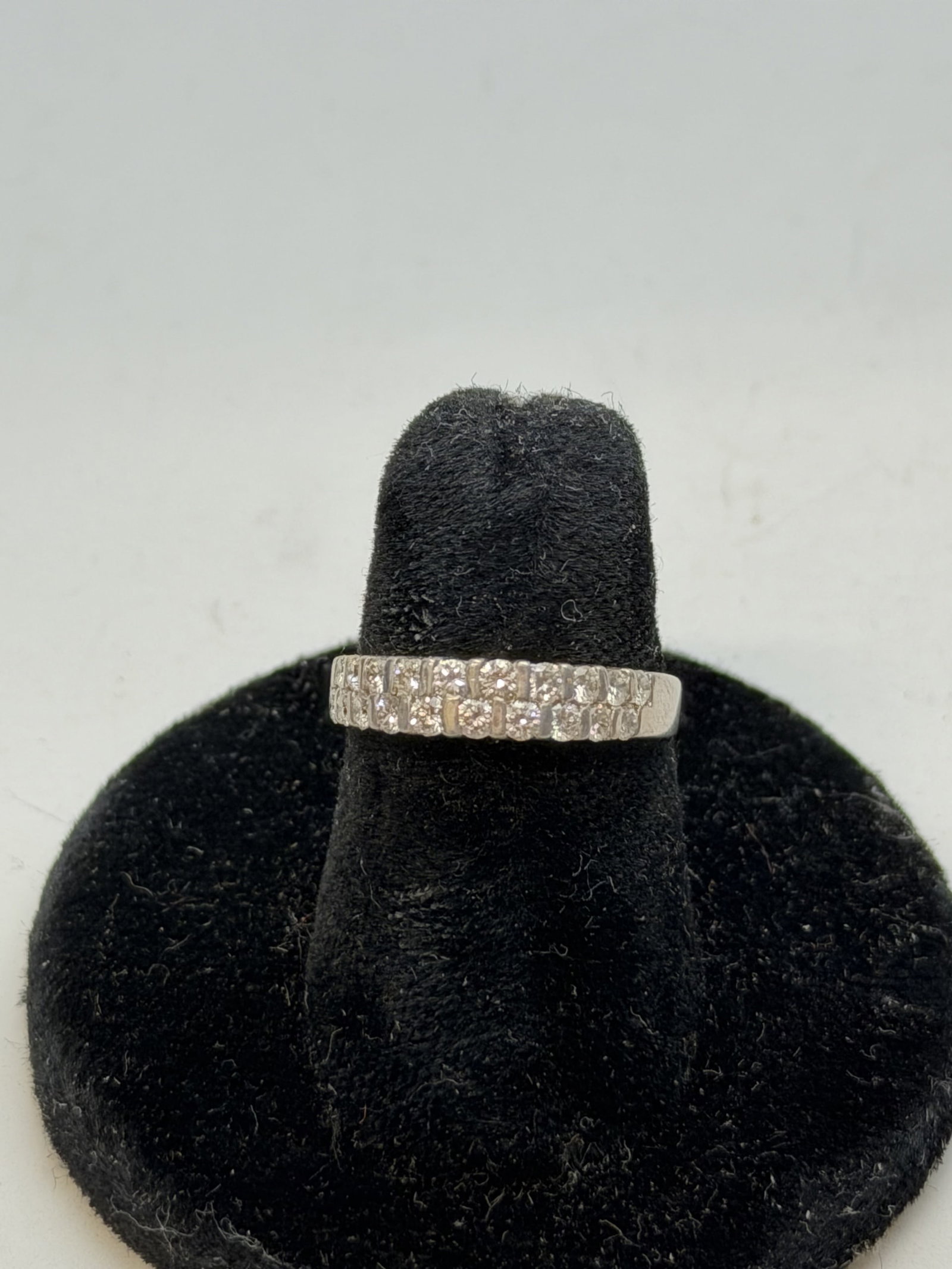 Vintage 18K Gold Diamond Band Ring, TW 3.25g: 2 Row Diamonds - 20 Diamonds Total Set in 18K Gold - Hallmarked 750 TESTED