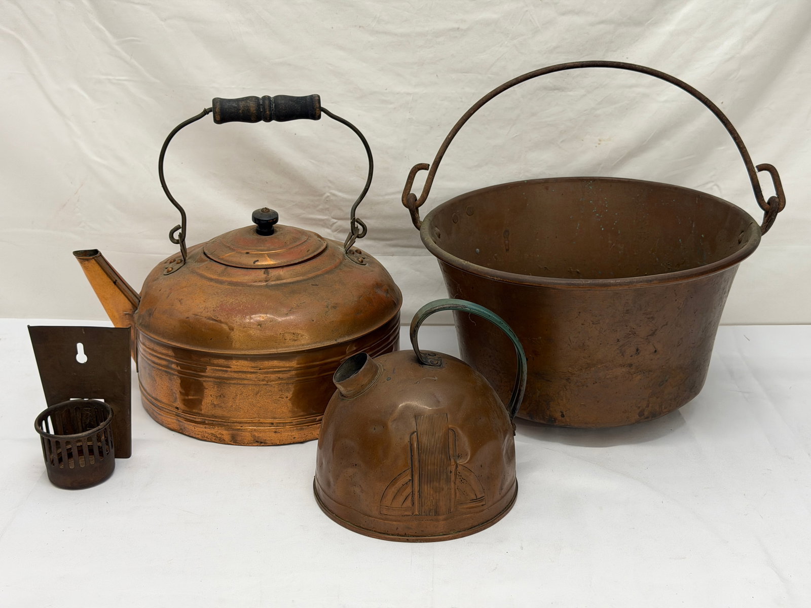 (4)Antique Copper Pieces - Teapot, Cauldron, Dome Teapot: Revere Solid Copper Teapot 10" x 8" , Cauldron 12.5" x 7.5" , USA Solid Copper Teapot , (1)Wall Mount Holder 3.25" x 5"