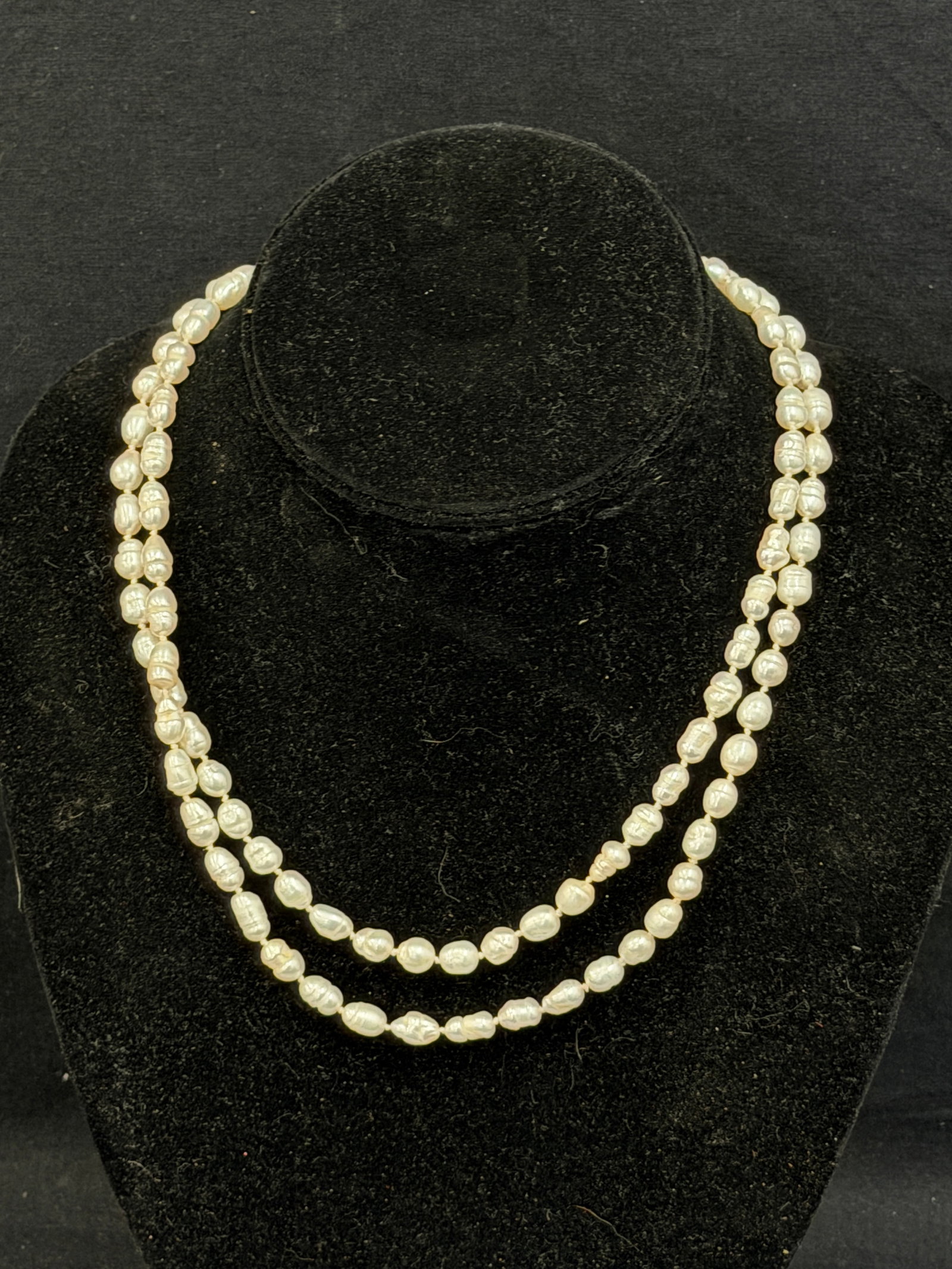 Vintage Saks 5th Ave Baroque Freshwater Pearl Necklace 34"L (1 of 3)