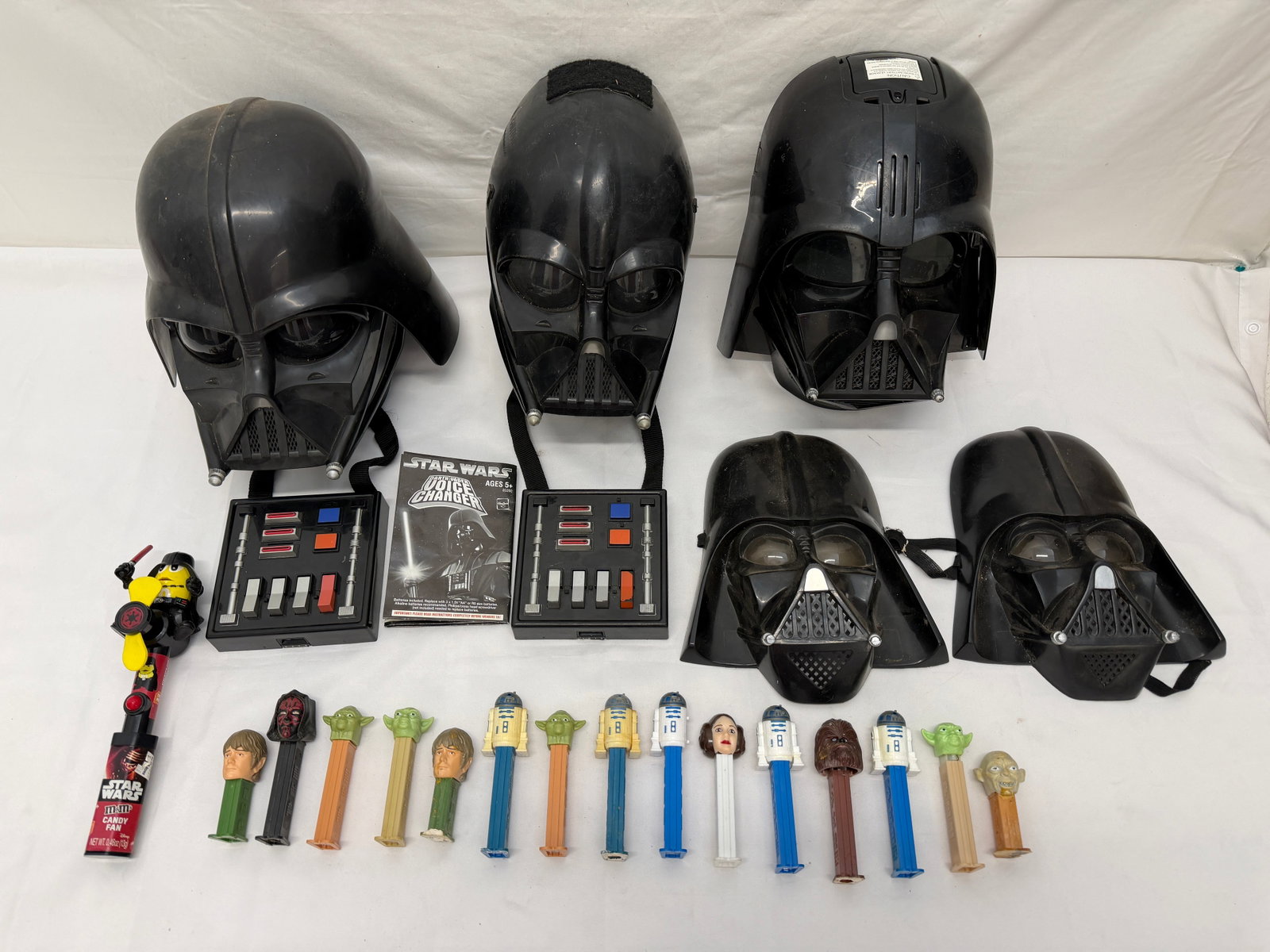 Star Wars Darth Vader Electronic Masks, Masks, Pez Dispensers (1 of 12)