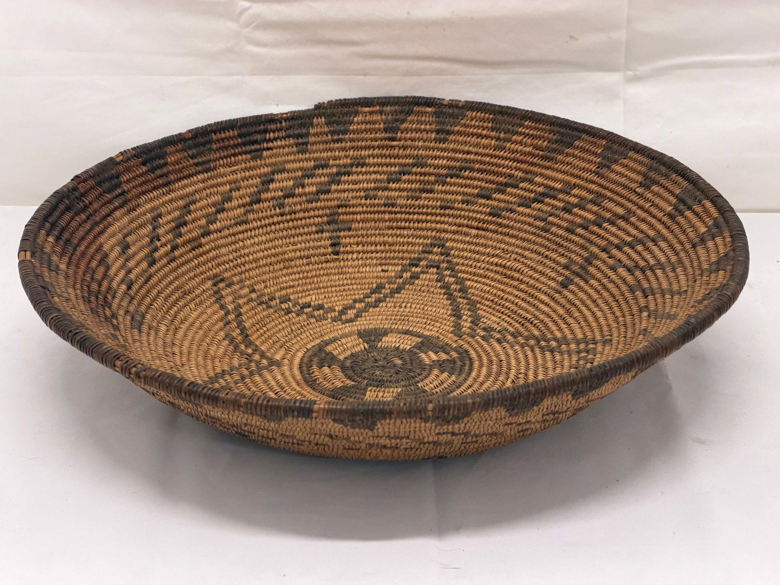 Late 19thC Antique Apache Hand Woven Coil Basket Bowl 13.75" x 3.25" (1 of 5)