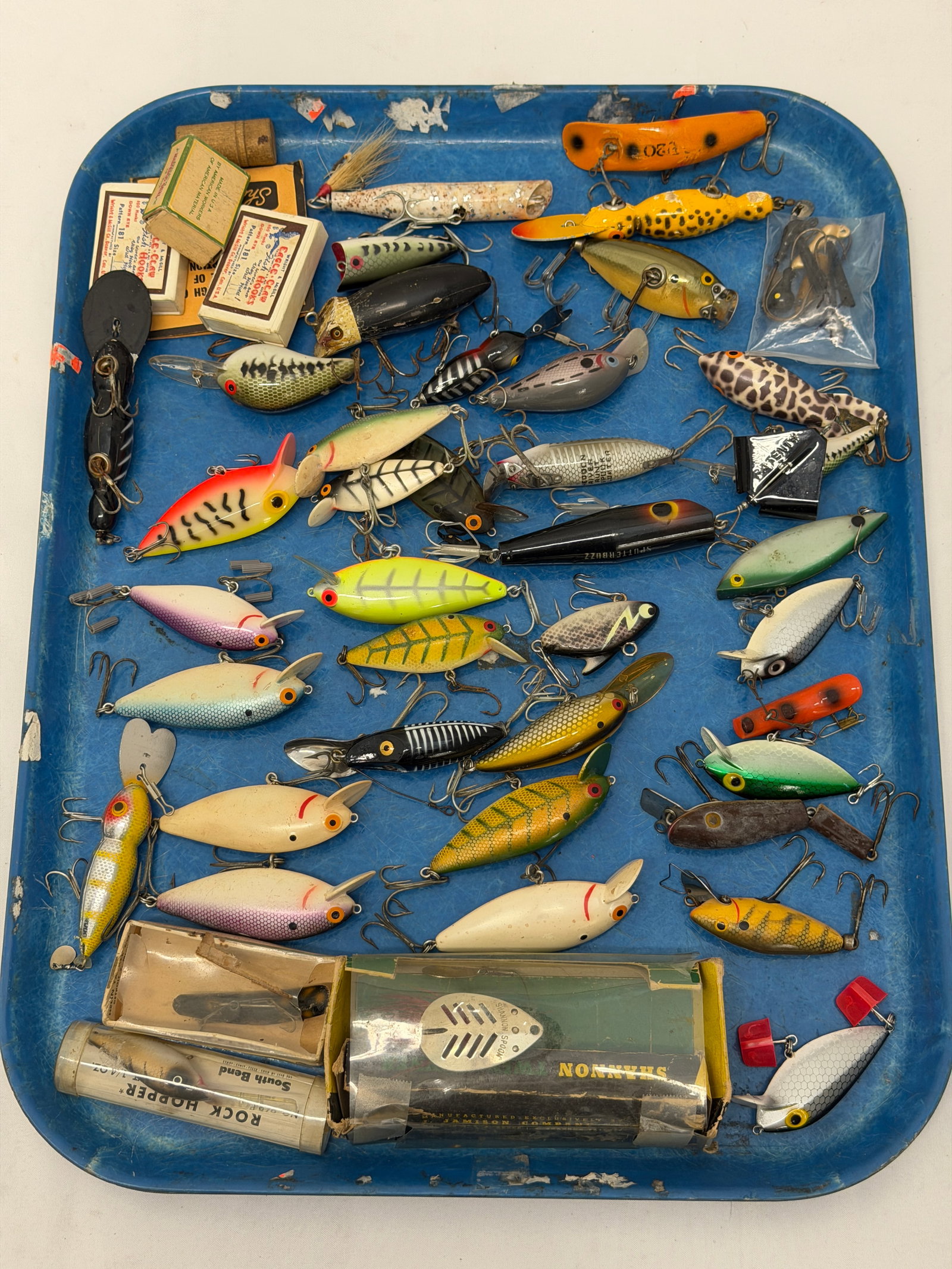 Lot of Vintage Fishing Lures, Floater, Hooks: Heddon, South Bend, Helin, J.Jamison & More