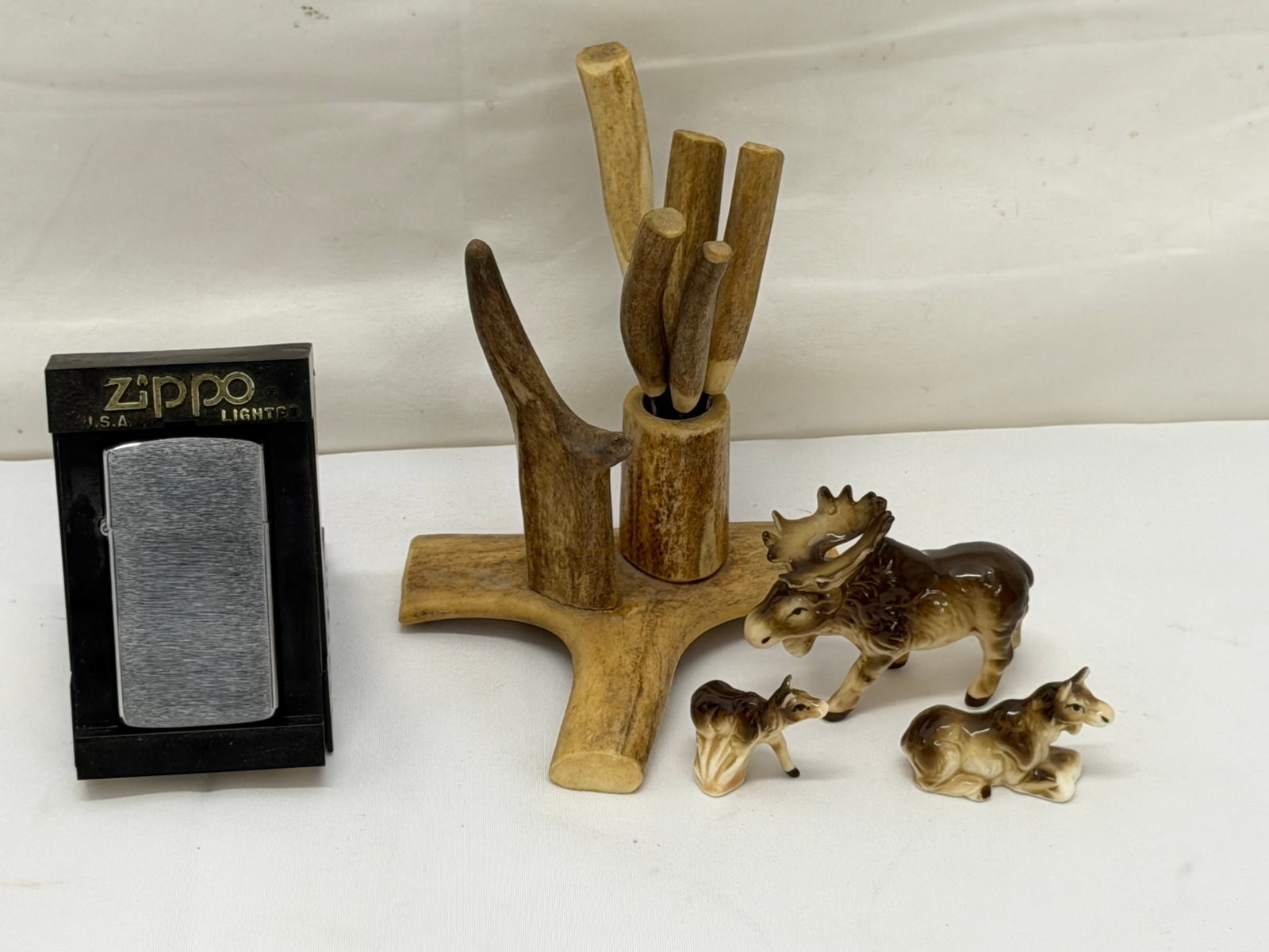 Hand Made Semi Norway Antler Knife Set, Zippo & Mouse Figures (1 of 5)