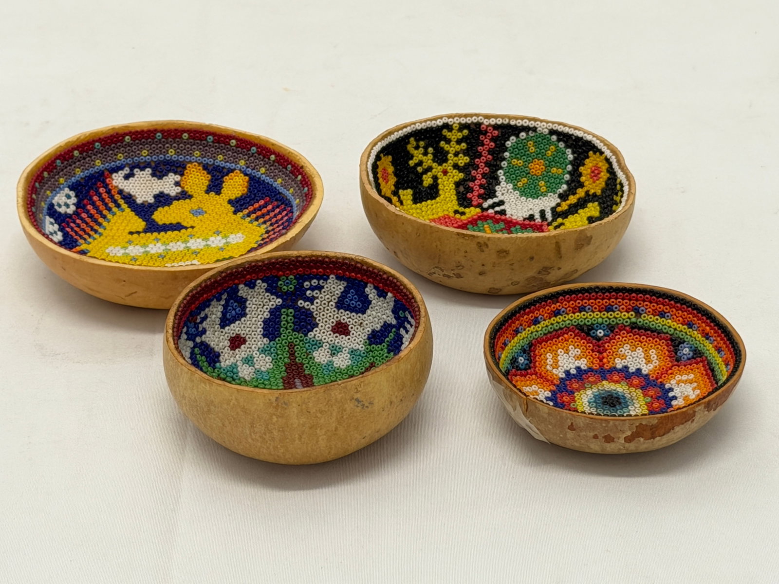 (4)Vintage Huichol Folk Art Beaded Jicara Gourd Bowls (1 of 3)