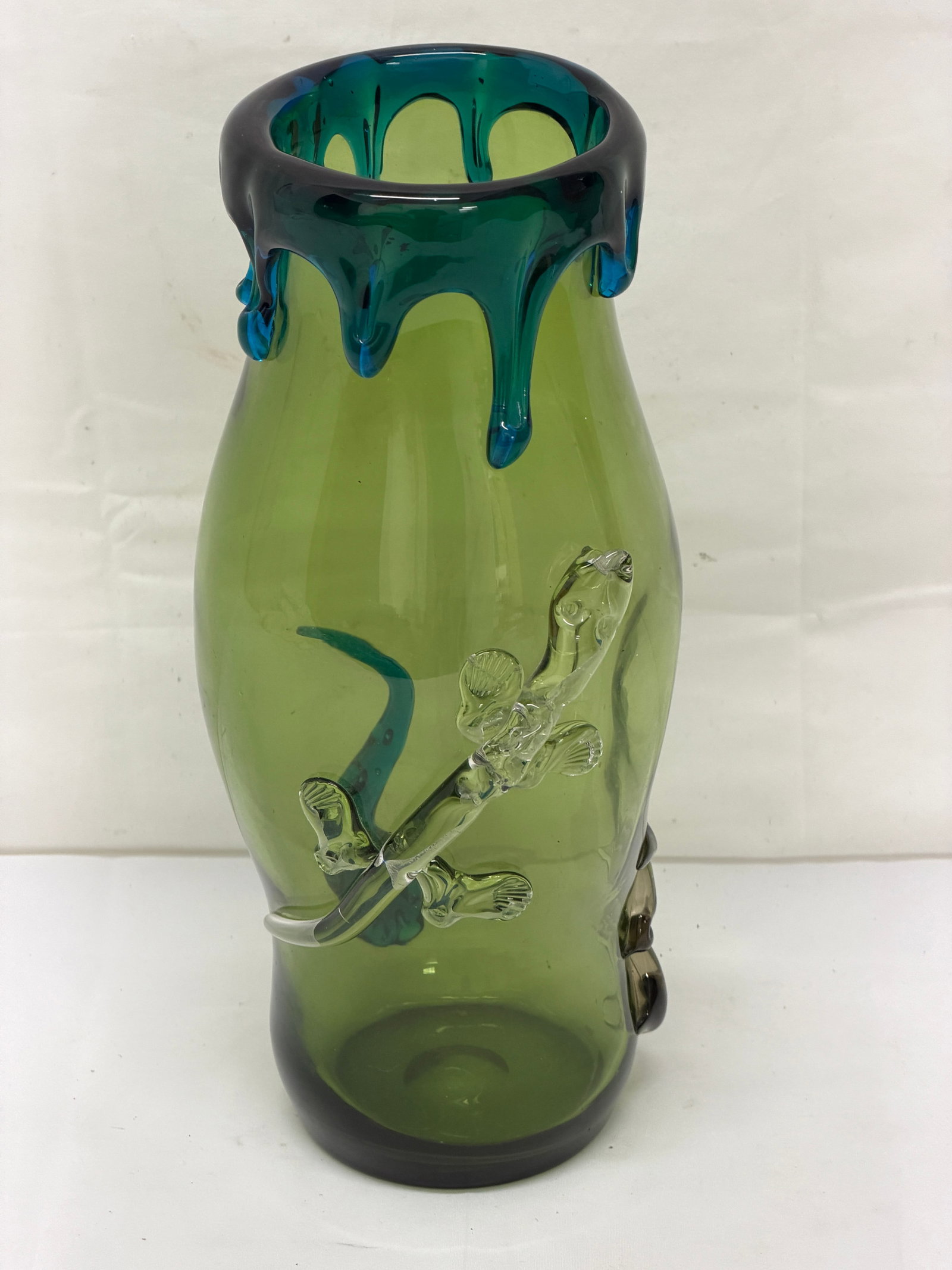 Hand Blown Glass French Vase with Raised Applied Lizards 4" x 12" - Attributed to Auguste Jean: Hand Blown Glass French Vase with Raised Applied Lizards 4" x 12" - Attributed to Auguste Jean (Small Chip on Blue Lizard Tail)