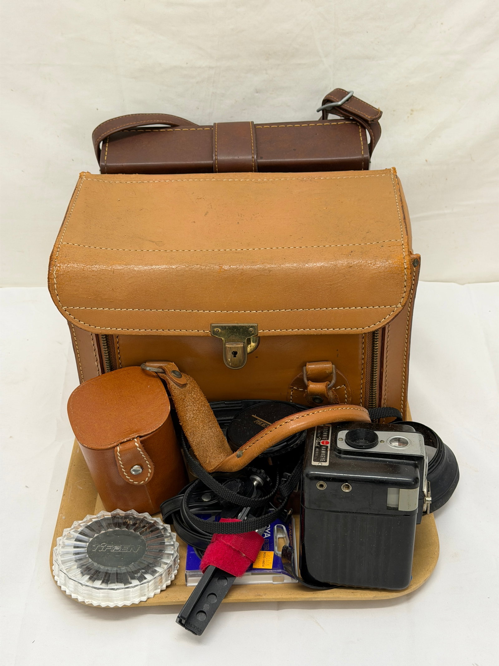 Asst Camera Cases, Brownie Camera Leather Sierra (1 of 9)
