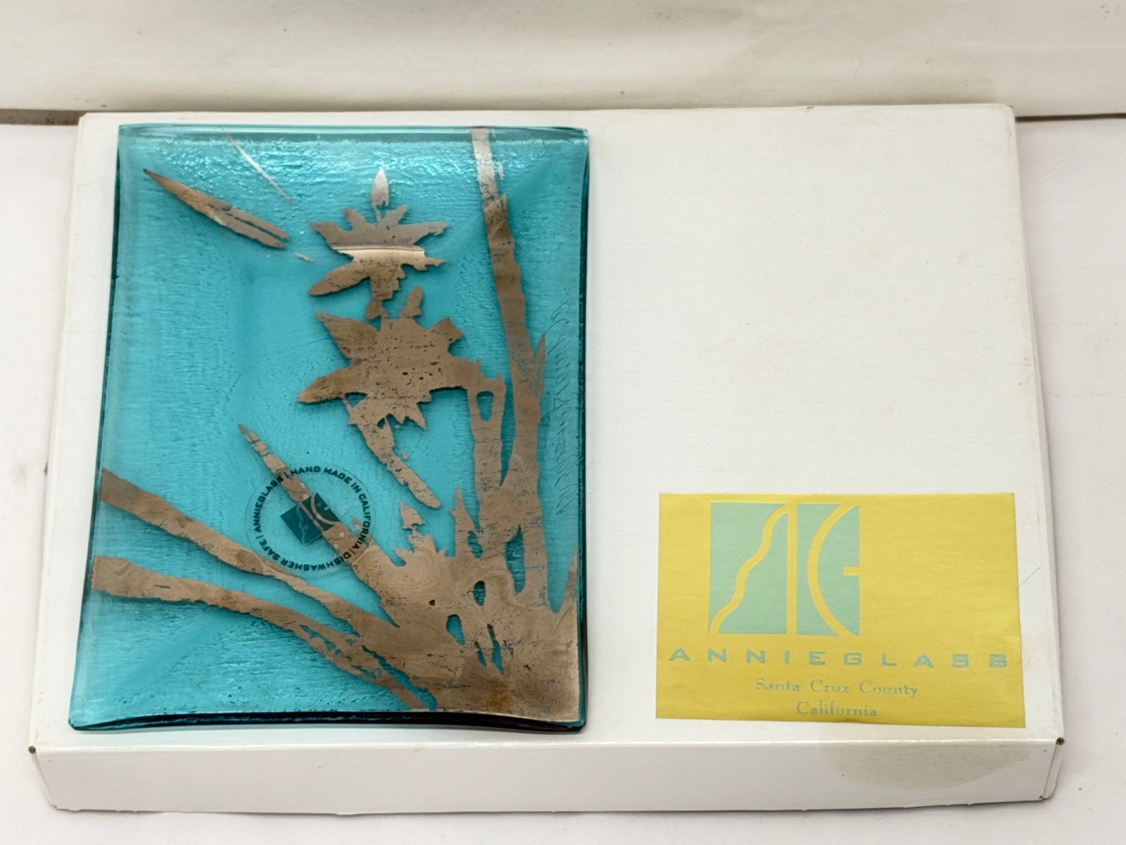 Annie Glass Signed Platinum Design Tray Dish 5.75" x 8" - New Old Stock with Sticker & Box (1 of 4)