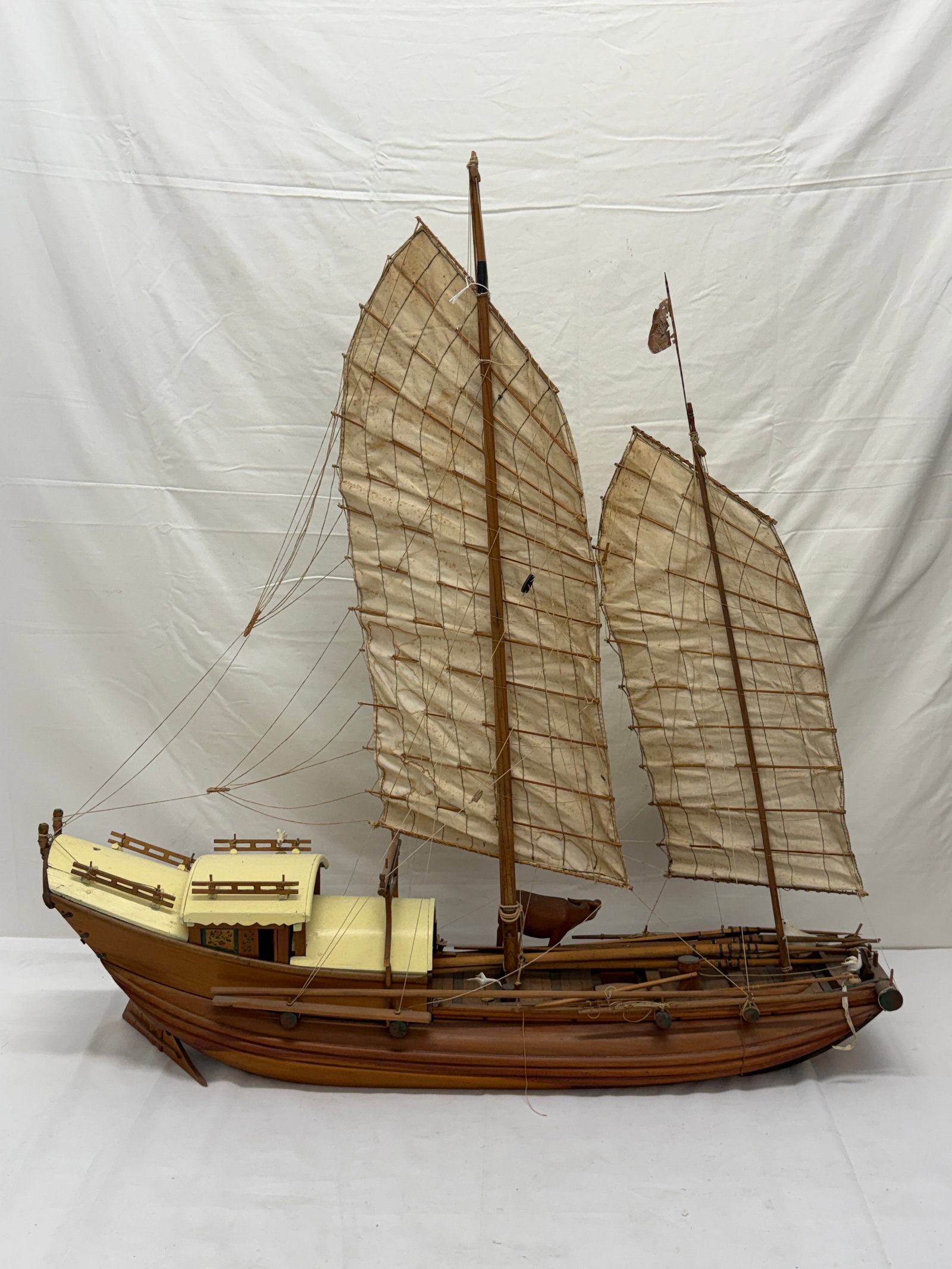 Large Antique Chinese Junk Ship Wooden Model 36" x 7" x 36" (1 of 12)
