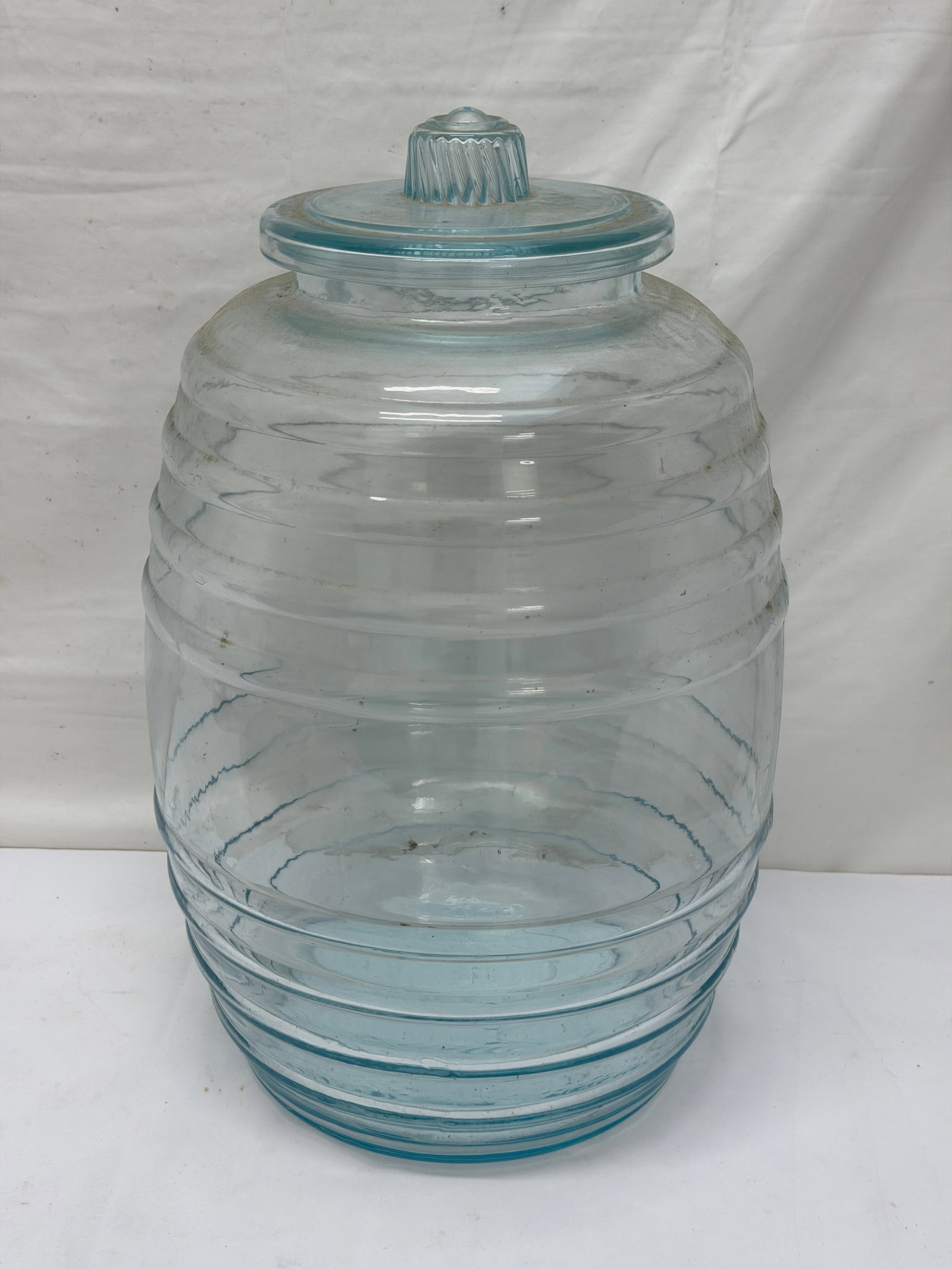 Vintage Blue Beehive Pickle Barrel with Lid 17"T x 37" Circ.: Vintage Blue Beehive Pickle Barrel with Lid 17"T x 37" Circ. - (Lid Rim has Some Chips, See Photos)
