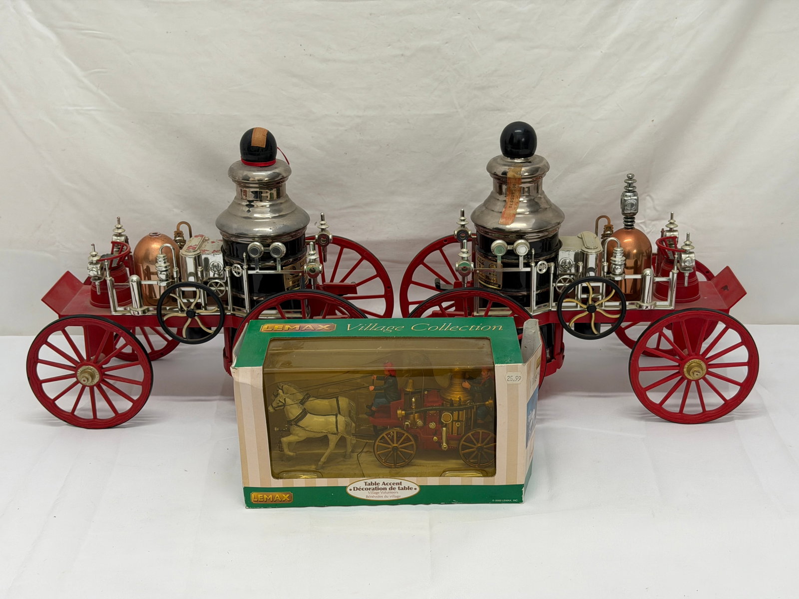 (2)Vintage Jim Beam Fire Truck Decanter Models + Model in Box (1 of 7)