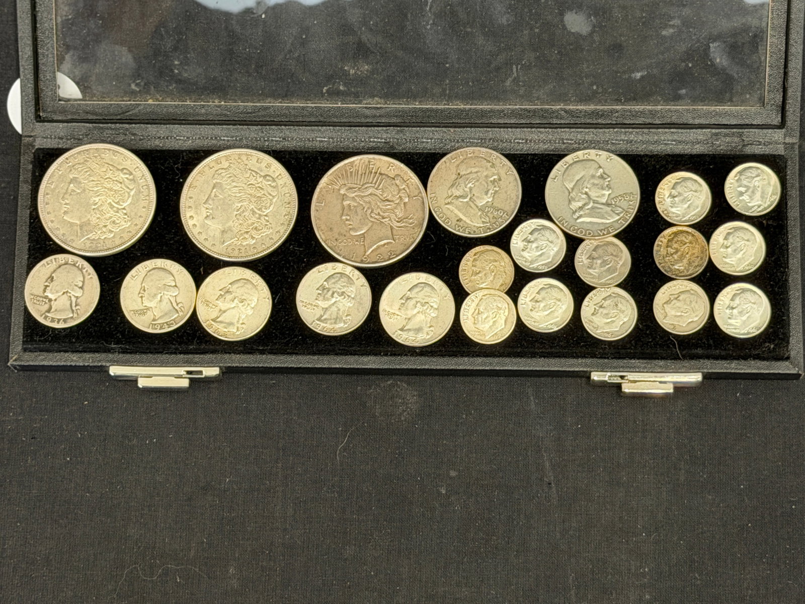 (22)Silver Coins 90% Morgan & Peace Dollars, Half Dollars, Quarters, Dimes - Wgt 160.3g: (1)1921 Denver Morgan, (1)1921 Philadelphia Morgan, (1)1922 Peace Silver Dollar, (1)1956 Franklin Half Dollar, (1)1960 Franklin Half Dollar, (5)Quarters - 1936, 1943, 1963, (2)1964 + (12)Dimes - 1950s