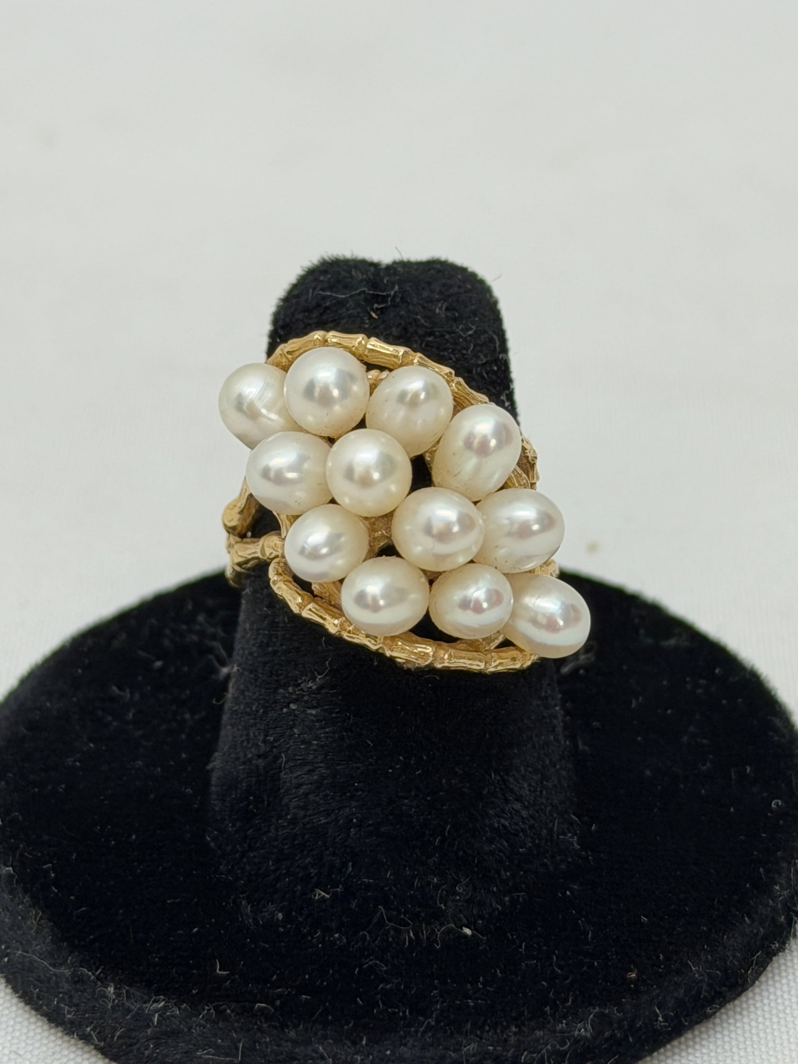14K Gold Drop Pearl Cluster Ring - Sz 6.5, TW 9.21g: 14K Gold Drop Pearl Cluster Ring - Sz 6.5, TW 9.21g