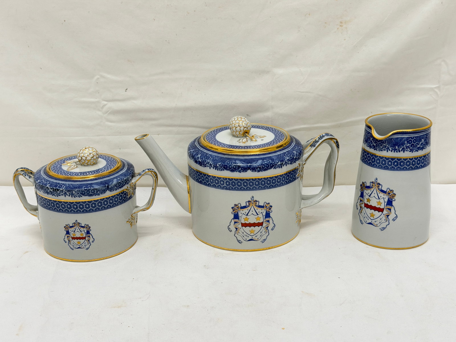 3pcs Spode Tea / Coffee Set with Armorial Crest Pattern (1 of 6)
