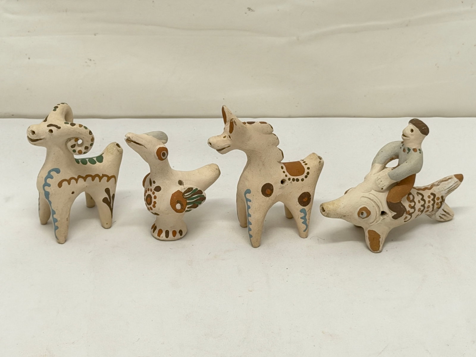 (4)Vintage Folk Art Figural Clay Whistles / Ocarinas (1 of 5)