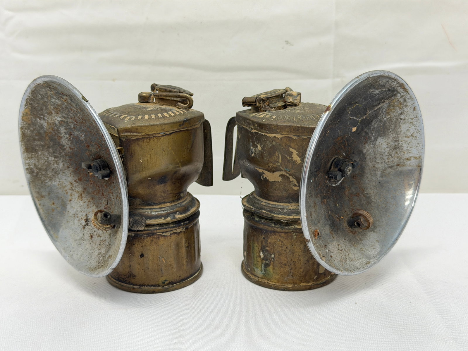 (2)Antique Justrite Carbide Miners Lamps - (1) 115123 (1 of 5)