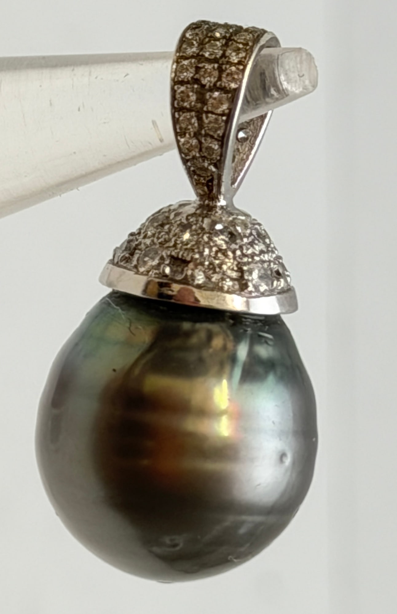 Vintage 14K Gold Tahitian Black Pearl Pendant with Diamonds 1"L, TW 5.25g , 12.7mm Pearl: Vintage 14K Gold Tahitian Black Pearl Pendant with Diamonds 1"L, TW 5.25g , 12.7mm Pearl