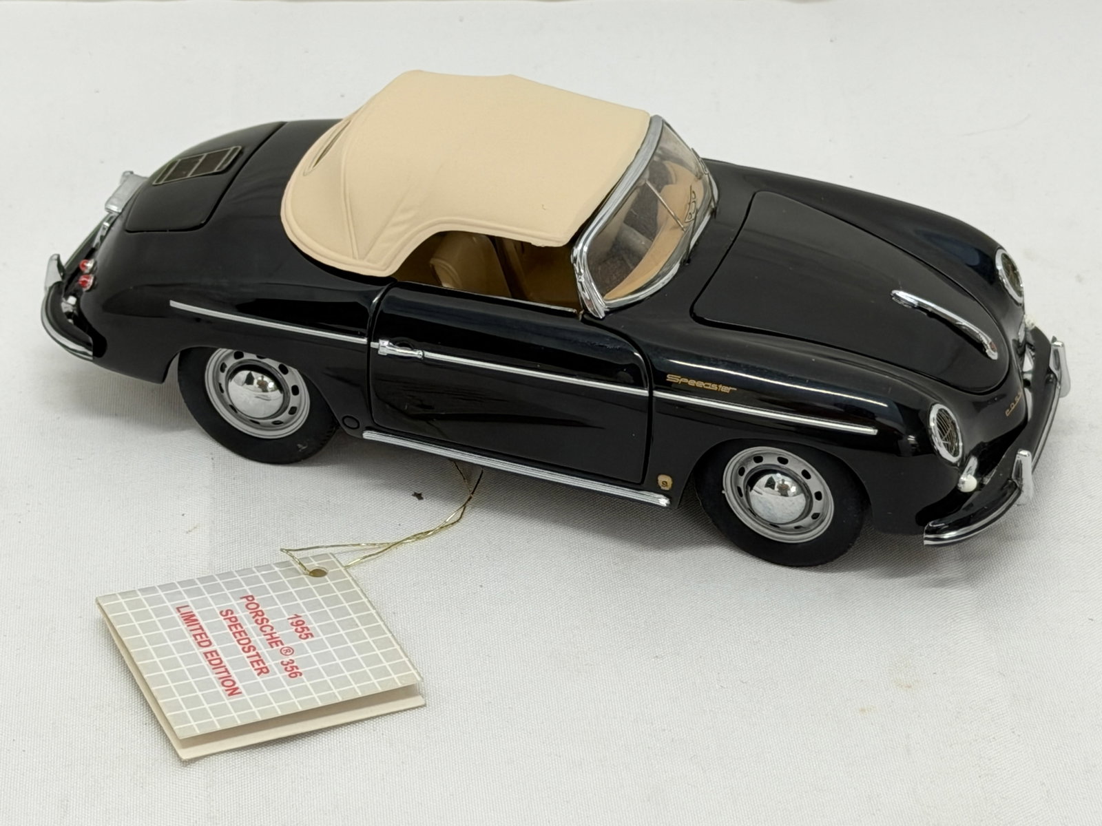 Franklin Mint Limited Ed. DieCast 1955 Porsche 356 Speedster #1331 / 2500: Franklin Mint Limited Ed. DieCast 1955 Porsche 356 Speedster #1331 / 2500