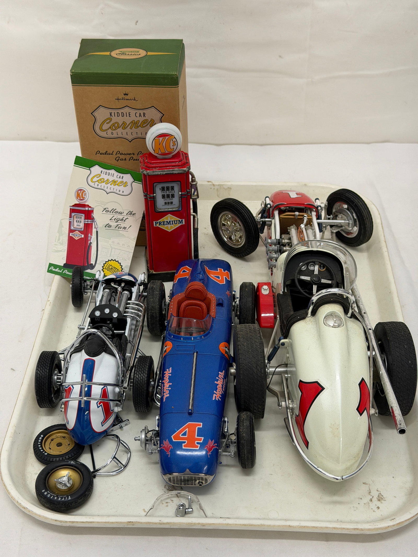 (3)DieCast Sprint Cars - GMP , Carousel 1, Pump (1 of 7)