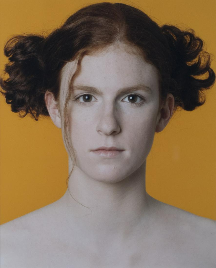 Lafontaine, Marie-Jo: Babylon Babies: Marie-Jo Lafontaine 1950 Babylon babies 6 C-prints; each H 404 mm, each W 303 mm; verso each dated 2003, numbered (edition of 30), signed ''Marie Jo Lafontaine'' and inscribed ''BB''