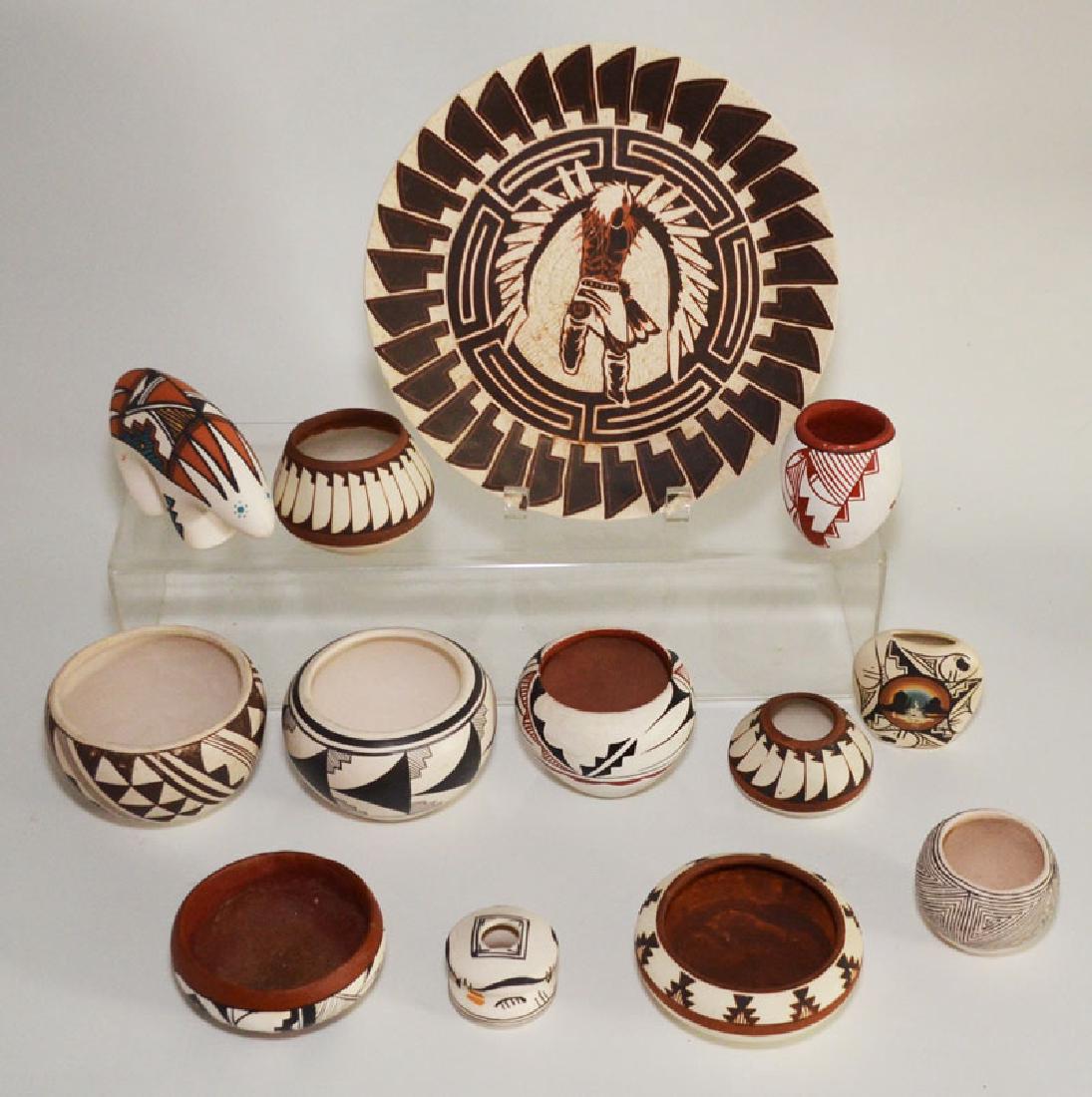 13 Pcs Of Native American Navaho Pottery ( Saxon ) (1 of 9)