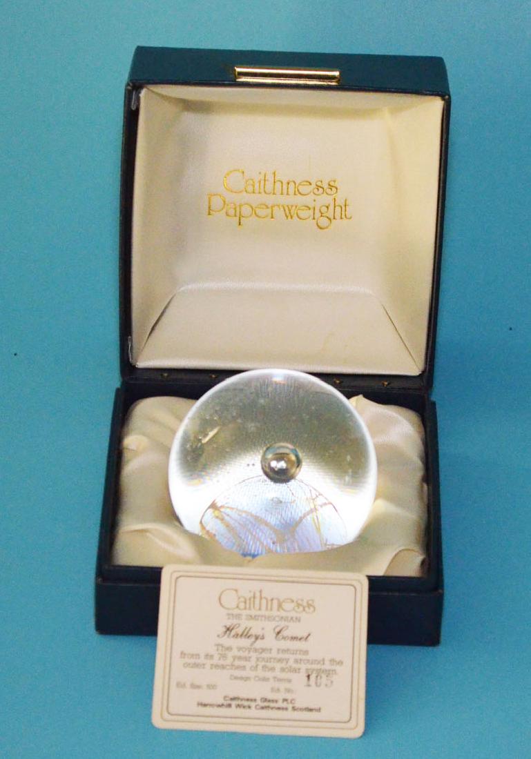 Caithness Halley's Comet Boxed Paperweight (1 of 3)
