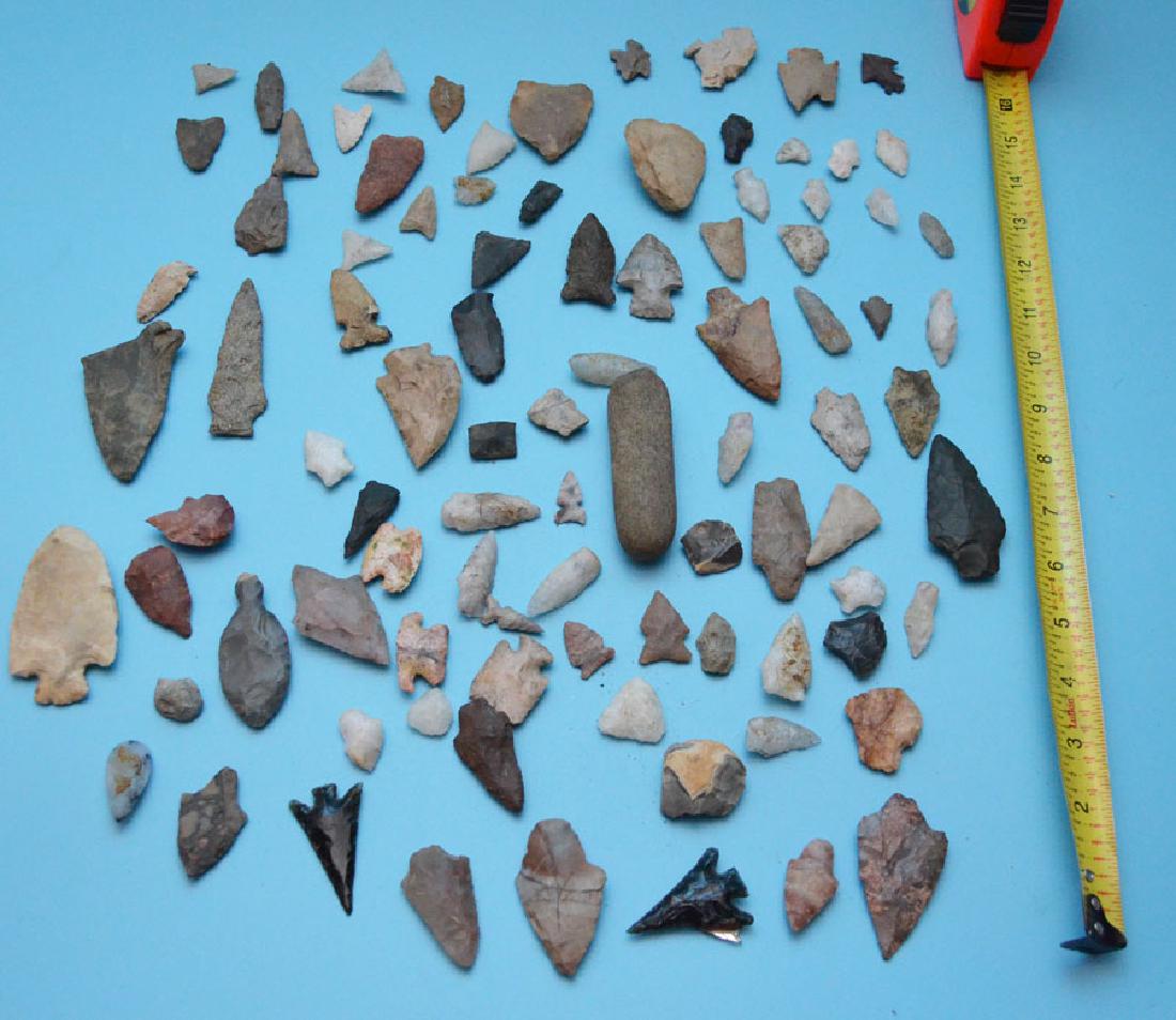 Lot Of Native American Ancient Arrowheads (1 of 5)