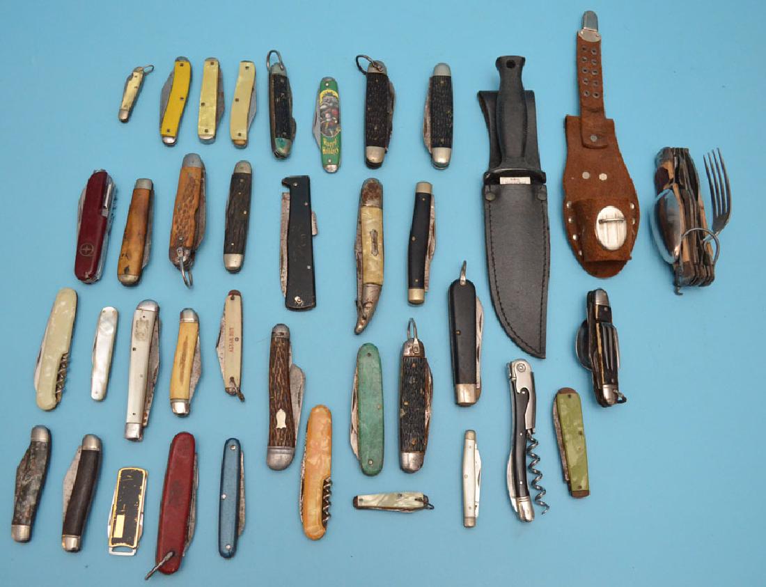 Box Lot of Vintage Pocketknives (1 of 1)
