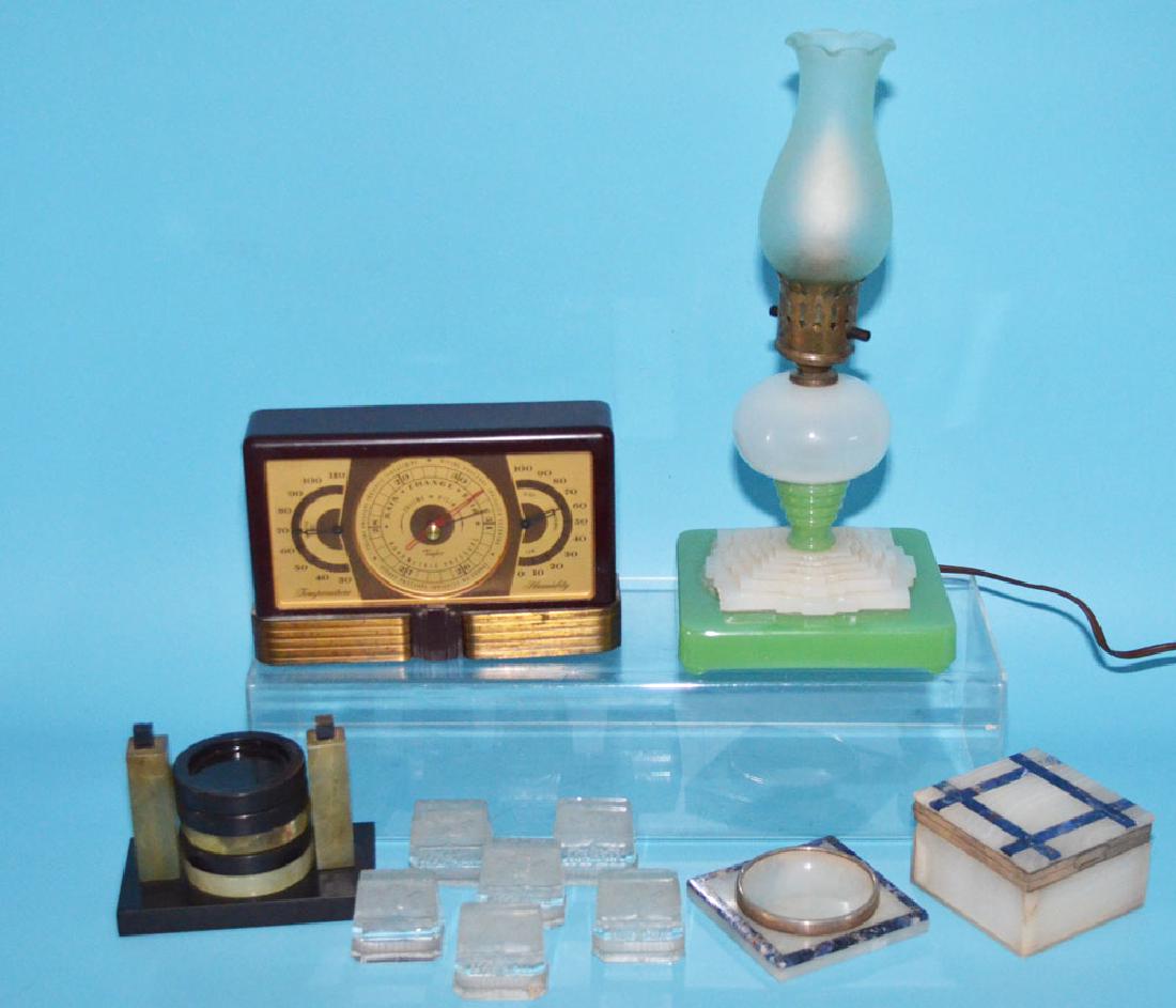 Lot Of Unusual  Jadeite, Bakelite & Agate Items (1 of 6)