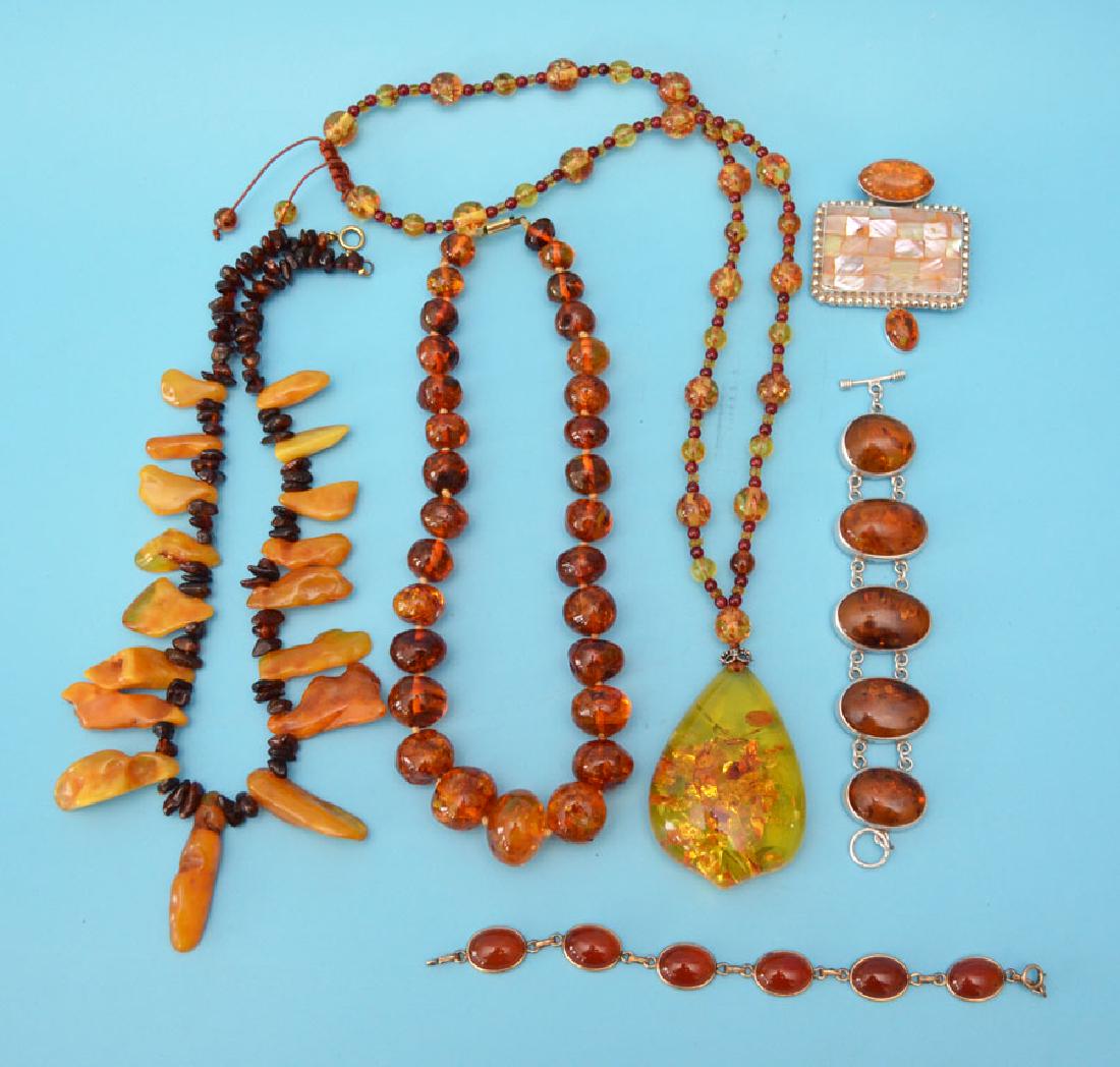 Nice Lot of Vintage Amber Jewelry (1 of 3)