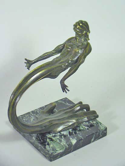 Signed Tom Bennett Bronze Figure " Jesus Hand Image: Signed Tom Bennett 16/24 1976 .It measures 10 3/4" with the base x 9" deep. In very good condition