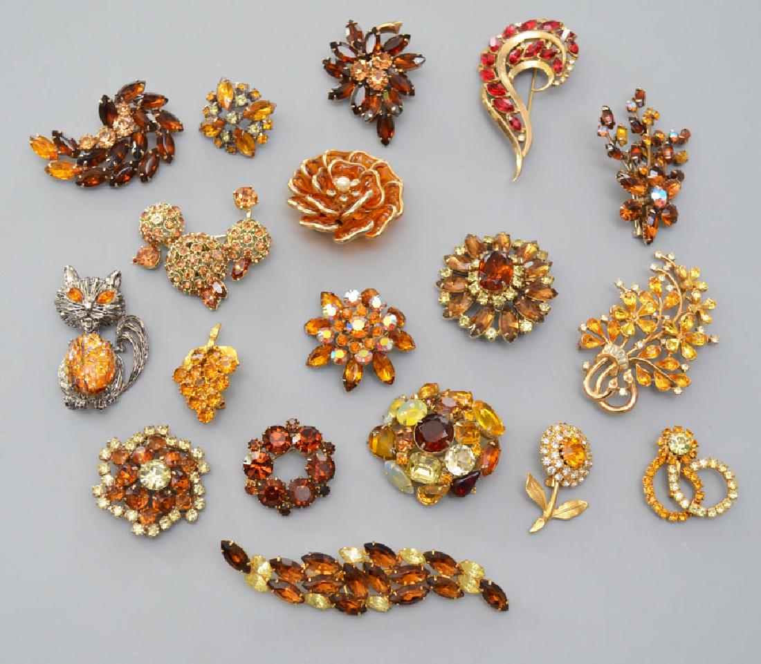 Tour de Force of Vintage Amber Tone Jewelry (1 of 5)