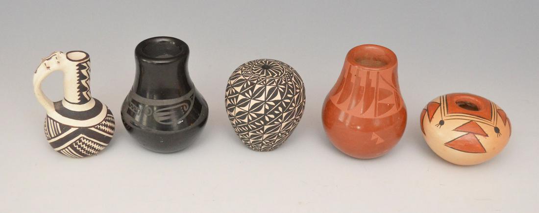 5 Signed Native American Pottery Vases (1 of 6)